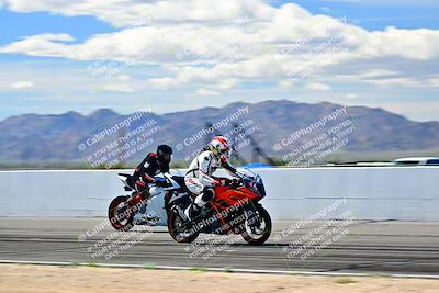 media/Mar-25-2024-Moto Forza (Mon) [[8d4319bd68]]/4-Novice Group/Session 4 Front Straight Speed Pans/